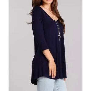 Chris & Carol Women's Long Sleeve Black Tunic Top Medium Hi-Low Hem